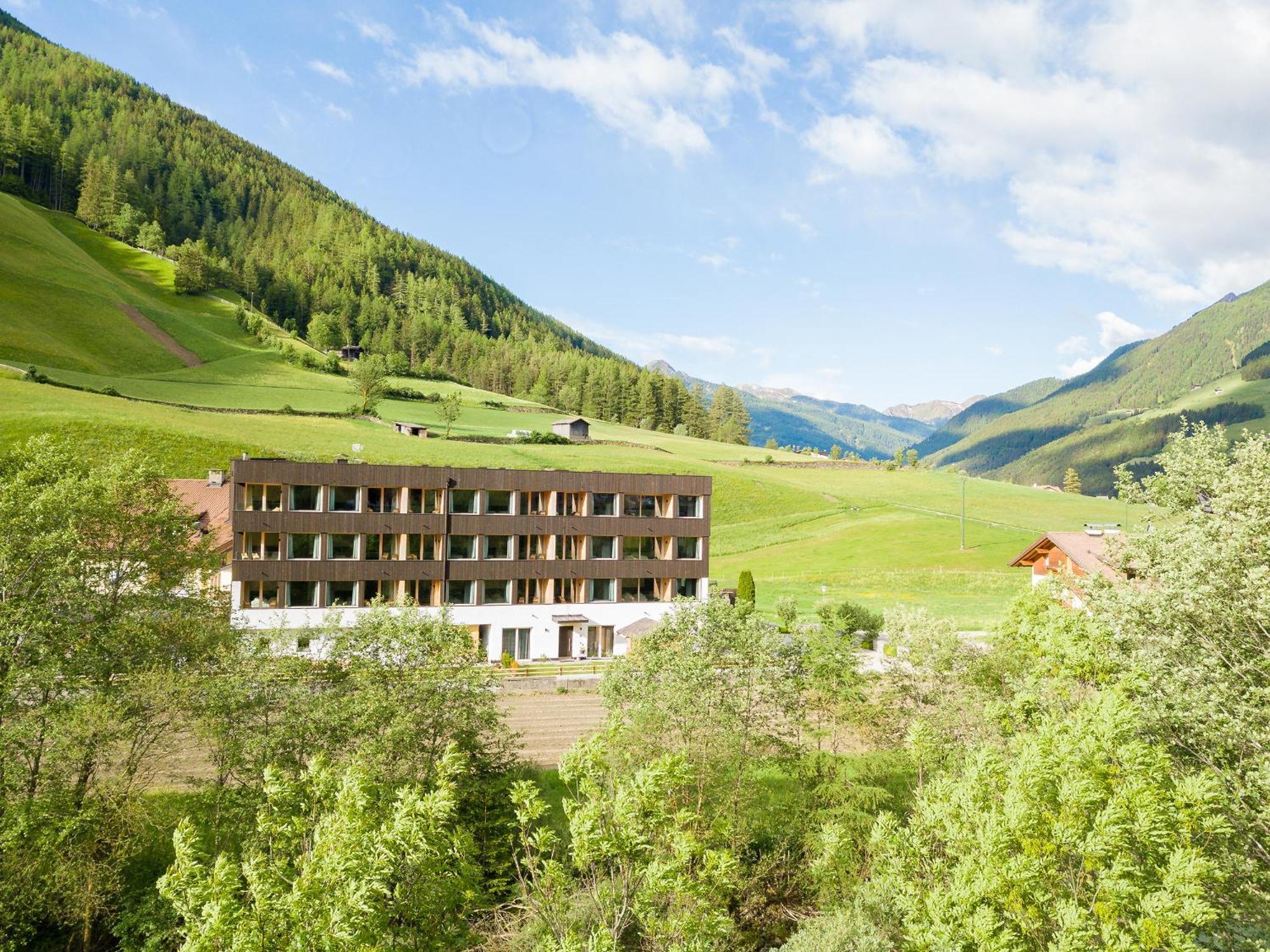 Alpine Life Hotel Anabel Cadipietra Eksteriør billede